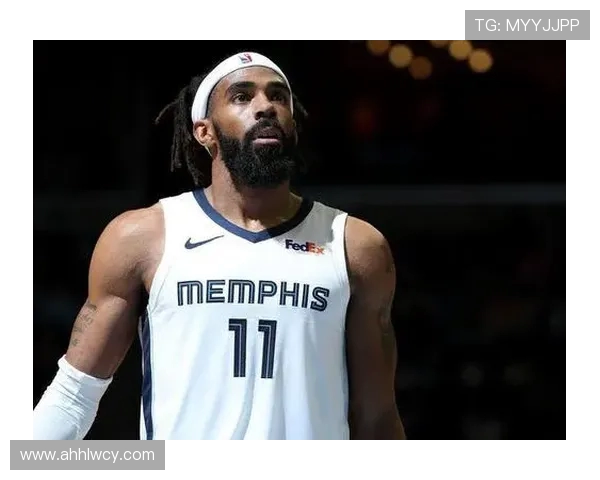 迈克康利的篮球之路与职业生涯的辉煌成就分析